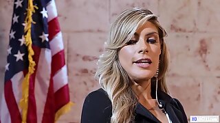 Politička, která má lesbický sex s věrným tělesným strážcem - Ellie lilly, Jamie Michelle